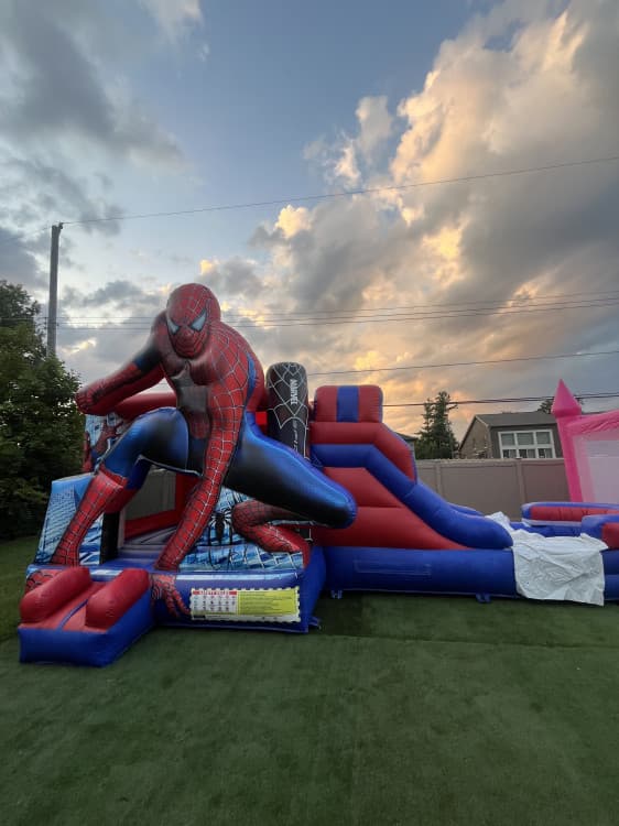 It's SPIDER-MAN! Bounce House & Slide Combo 1
