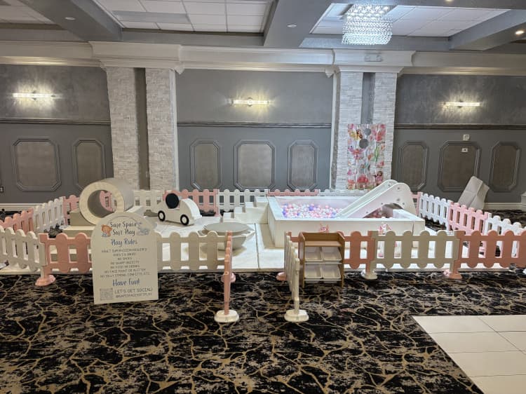 Soft Play & 7' by 7' Ball Pit (Without Bounce House)