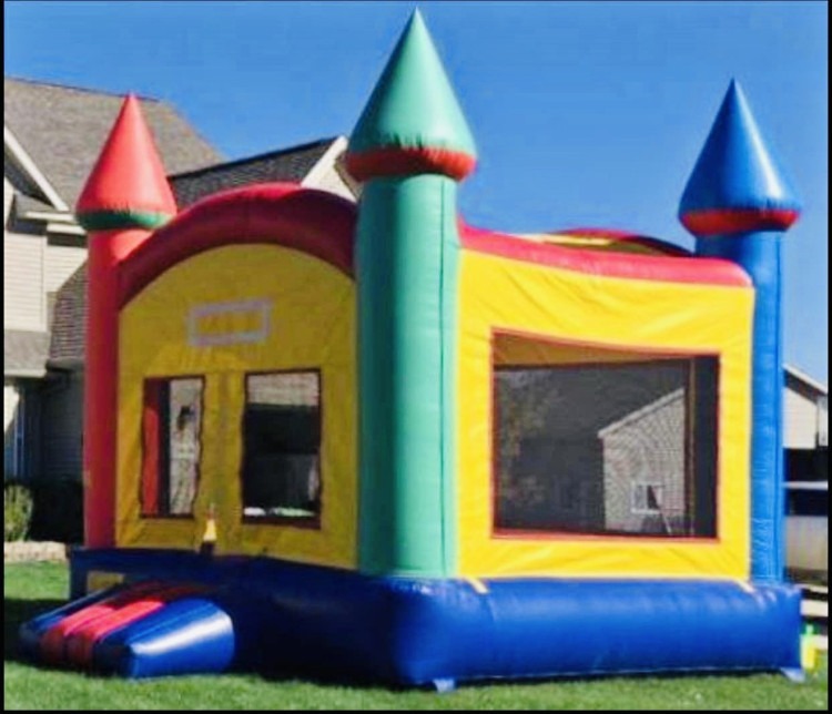 Multi Color Fun Castle Bounce House